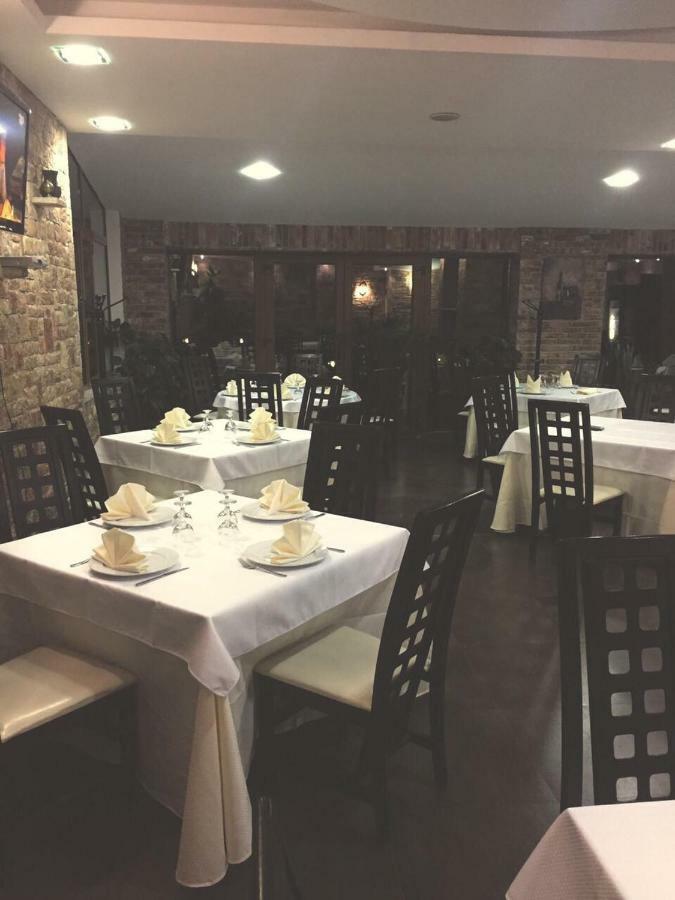 Lake Park Restaurant