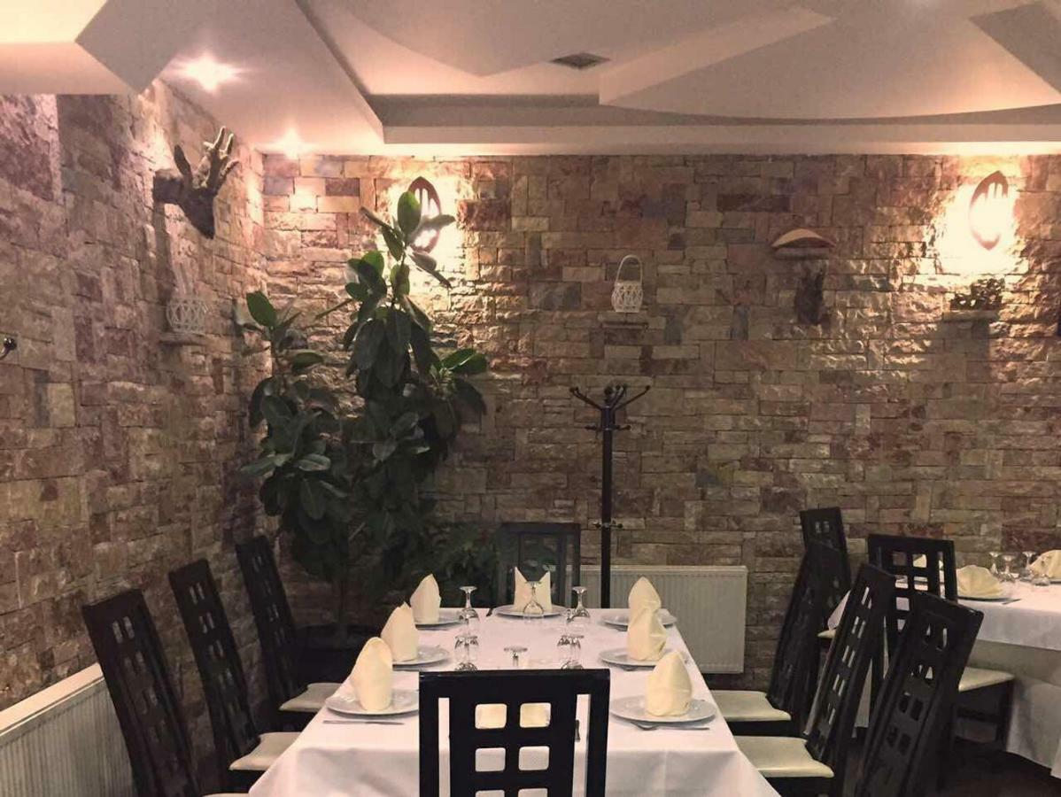 Lake Park Restaurant